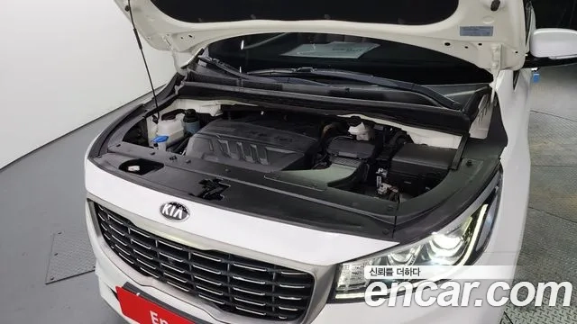 Kia The New Carnival id 2937158 из Кореи 16