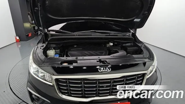 Kia The New Carnival id 2912906 из Кореи 16