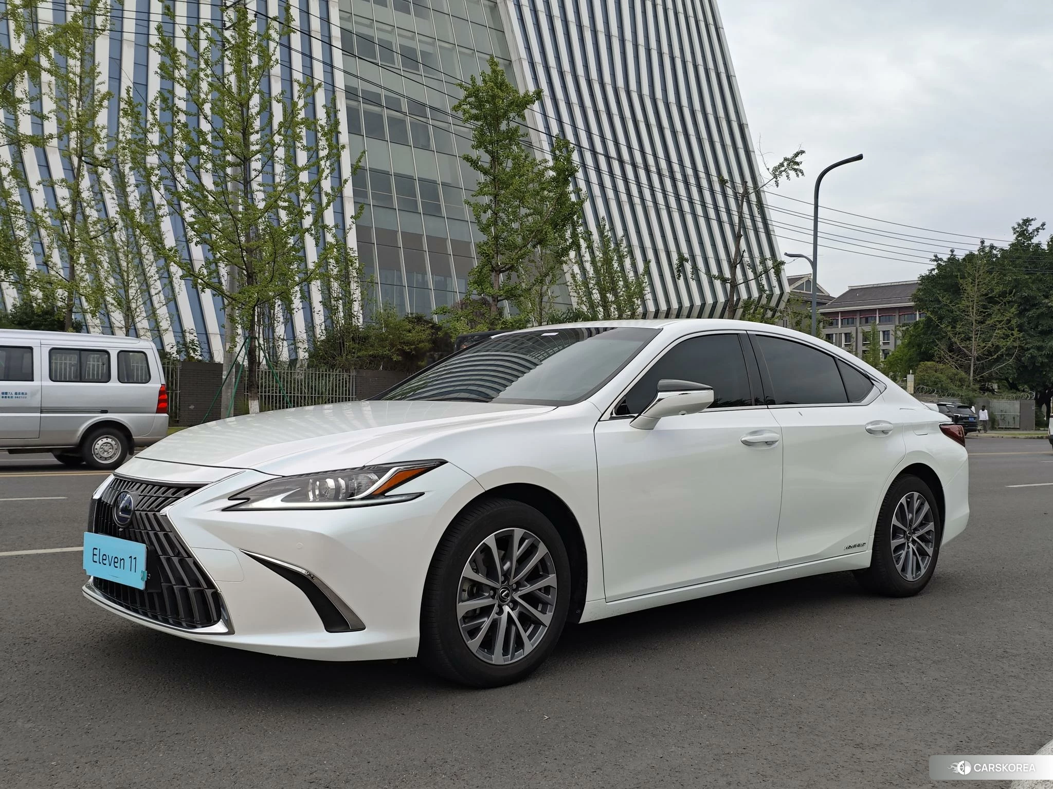 Lexus ES id 4440964 из Китая 7