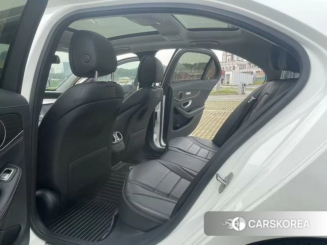 Mercedes-Benz Class C id 3882556 из Китая 6