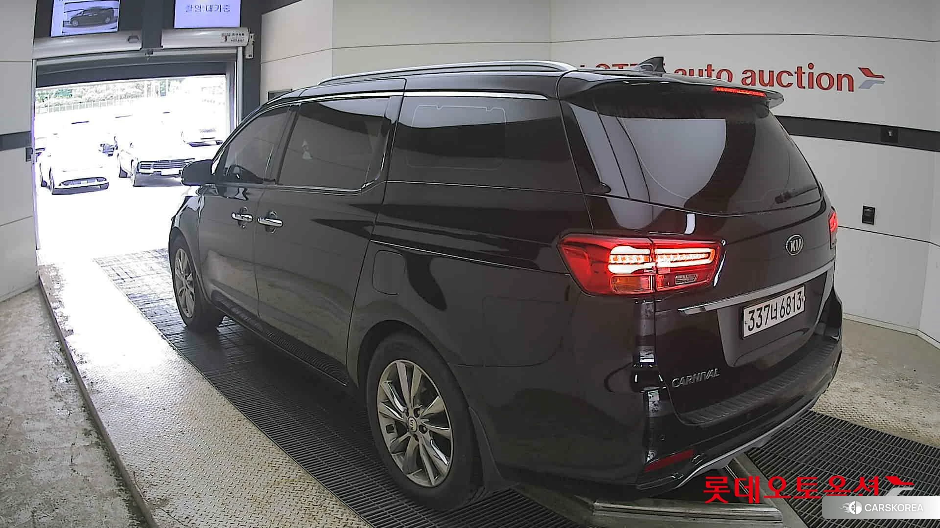 Kia Carnival id 4312630 из Кореи 33