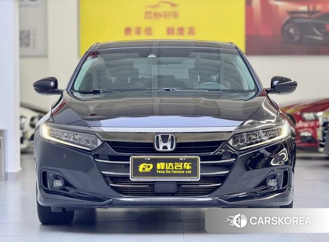 Honda Accord id 4220641 из Китая 10