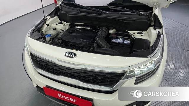 Kia Seltos id 4604907 из Кореи 31