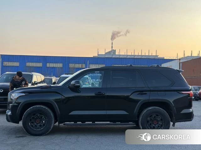 Toyota Sequoia id 4258315 из Китая 12