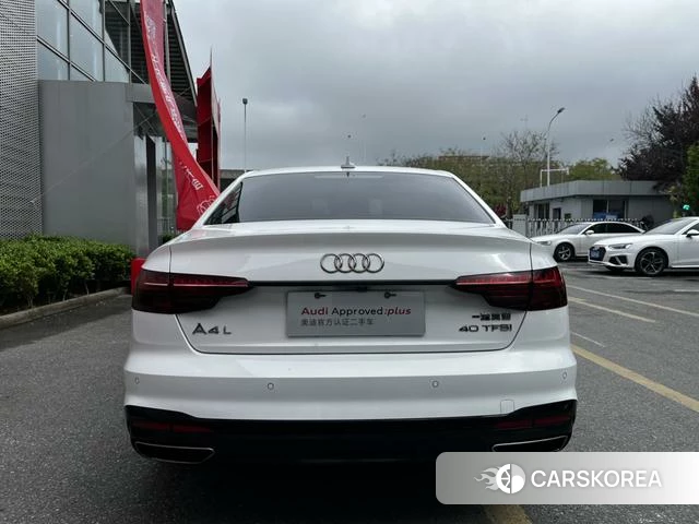 Audi A4L id 3944951 из Китая 18