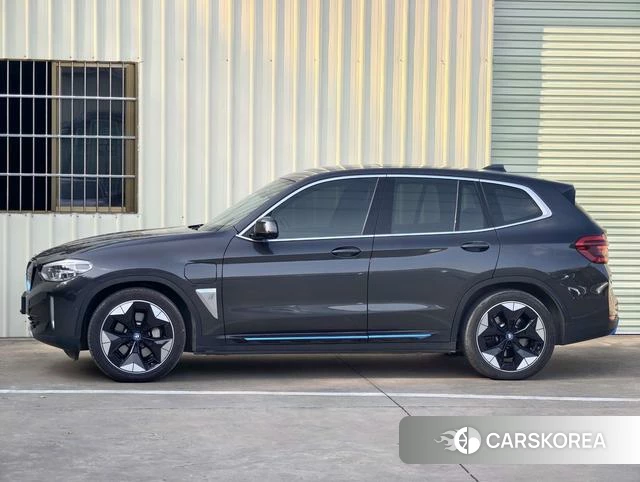 BMW iX3 2021 Черный из Китая, фото 6