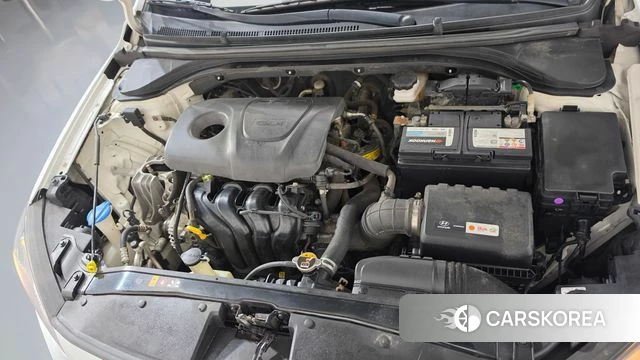 Hyundai Avante AD id 4900961 из Кореи 16