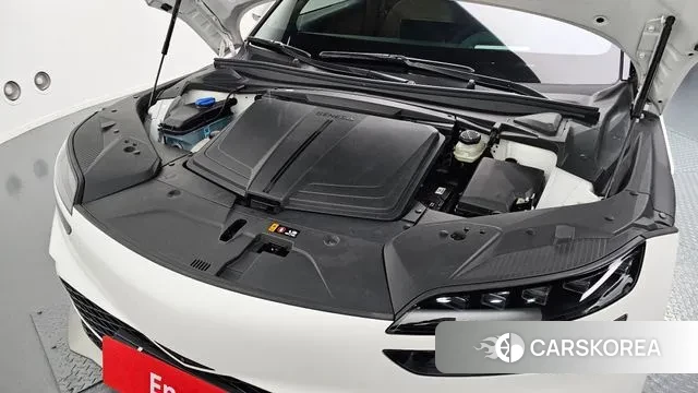 Genesis GV60 id 3645534 из Кореи 16