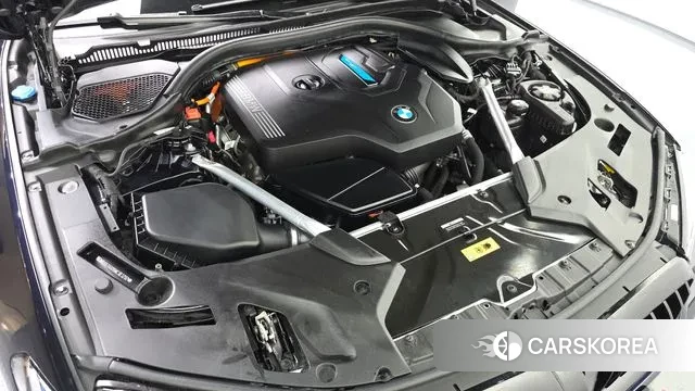 BMW 5 Series (G30) id 3037491 из Кореи 16