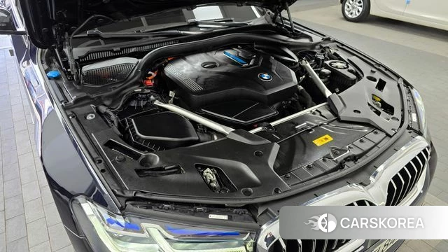 BMW 5 Series (G30) id 3839539 из Кореи 16