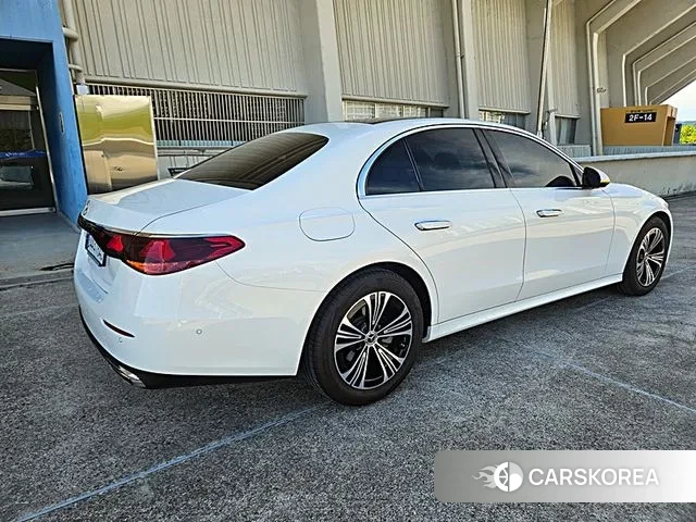 Mercedes-Benz E-Class W214 id 3200601 из Кореи 16