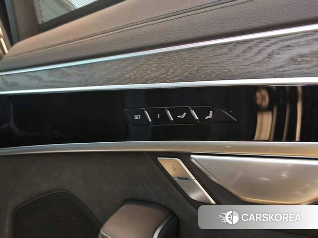 Audi A8 id 4329199 из Китая 18