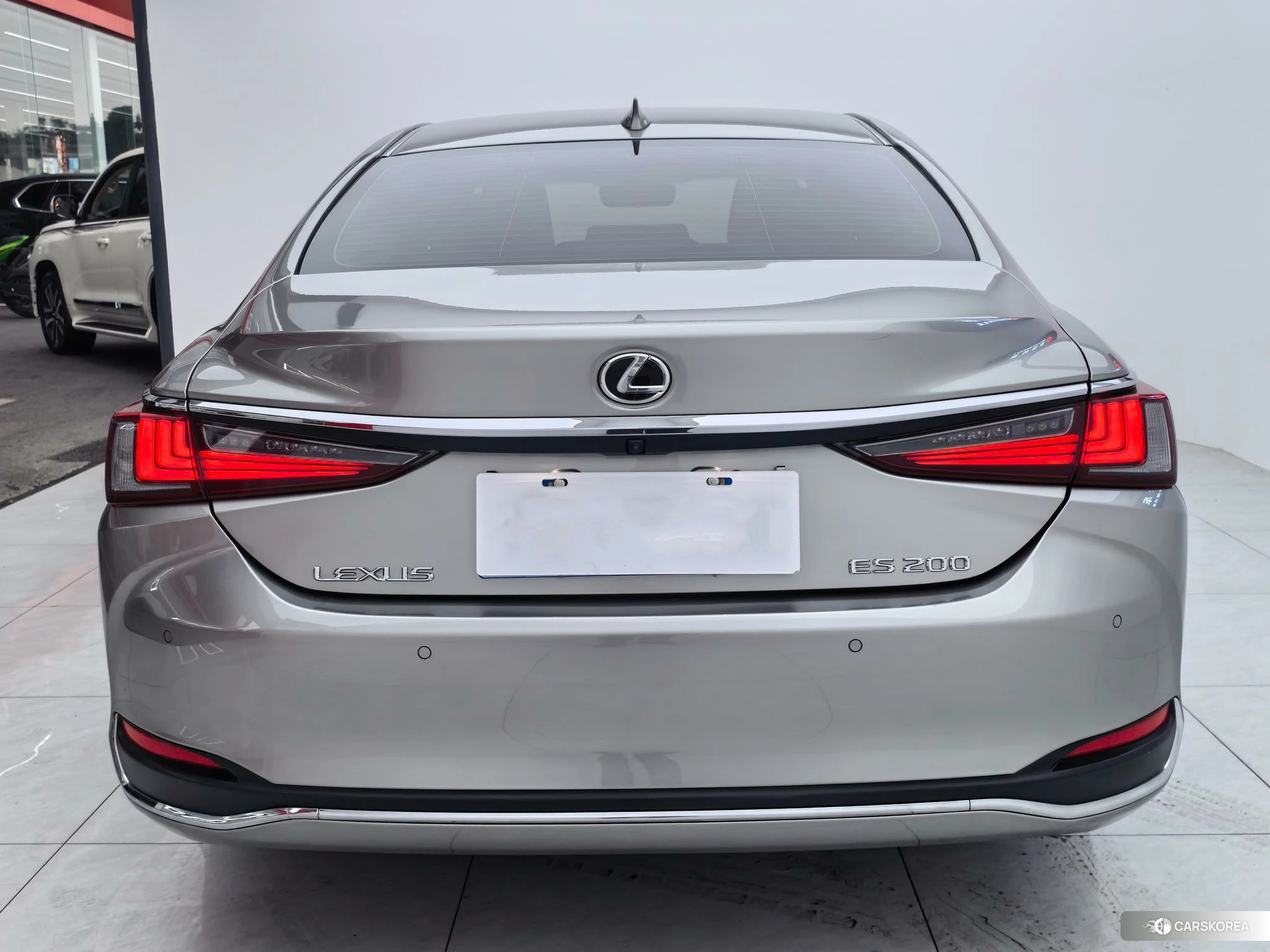 Lexus ES id 4461505 из Китая 17