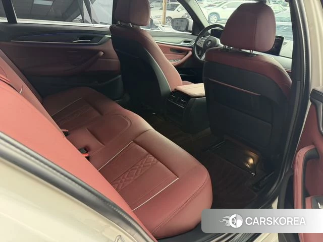 BMW 5 series id 4276469 из Китая 11