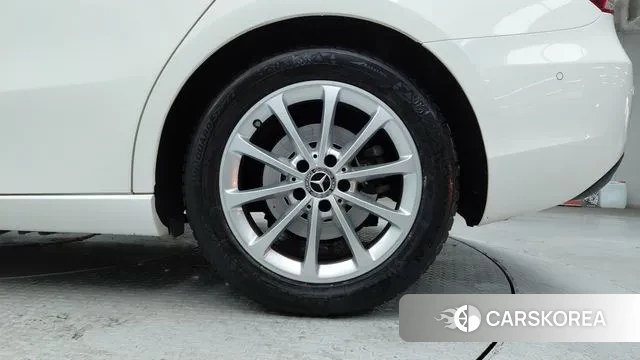 Mercedes-Benz A-Class W177 id 3530506 из Кореи 16