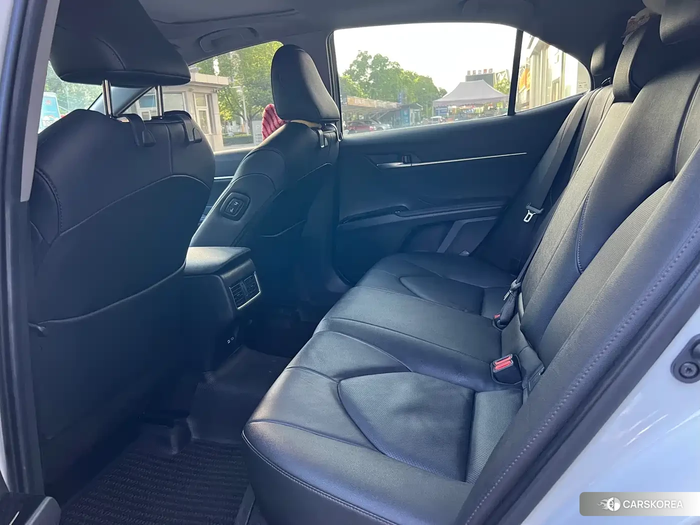 Toyota Camry 2023 Белый из Китая, фото 6