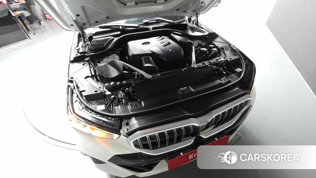 BMW 5 Series (G60) id 4279676 из Кореи 31