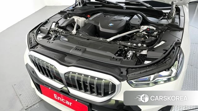 BMW 5 Series (G60) id 3882772 из Кореи 16