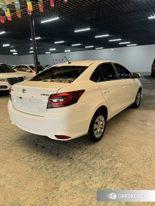Toyota Vios 2022 Белый из Китая, фото 6