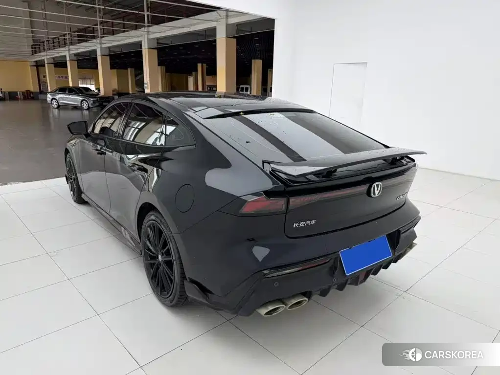 Chang'an UNI-V 2023 Черный из Китая, фото 6