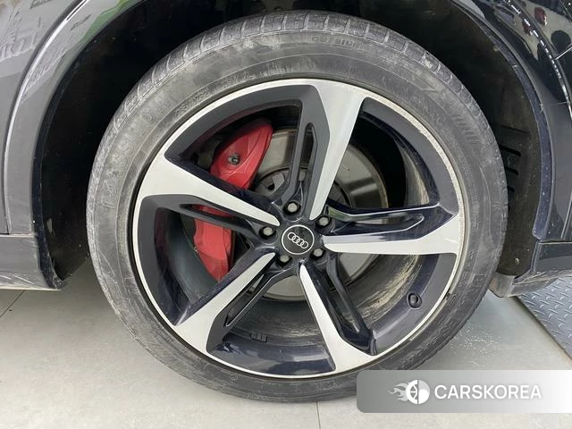 Audi Q7 id 3896060 из Китая 9