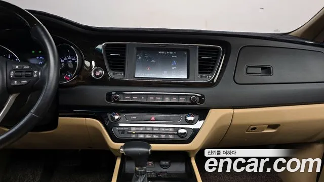 Kia The New Carnival id 2763356 из Кореи 16