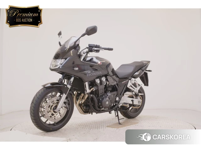 Проданный Honda CB1300SF BOLDOR 2026 из Японии, фото 3