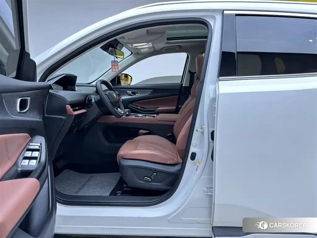 Chang'an Changan CS55PLUS 2024 Белый из Китая, фото 6