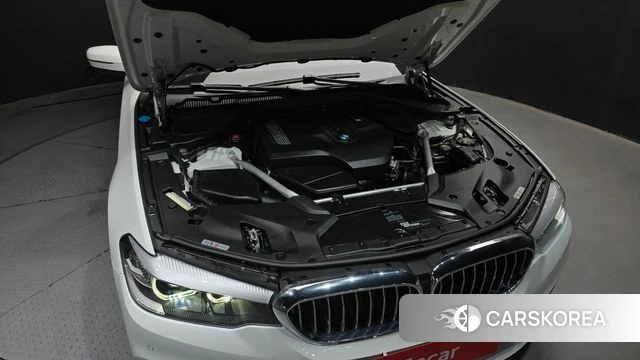 BMW 5 Series (G30) id 4410857 из Кореи 26