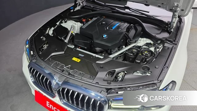 BMW 5 Series (G30) id 3963991 из Кореи 16