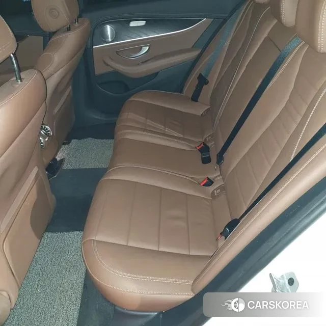 Mercedes-Benz E-Class W213 2023 Черный из Кореи, фото 6