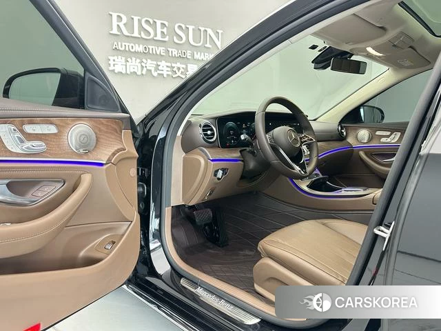 Mercedes-Benz E-class 2023 Черный из Китая, фото 6