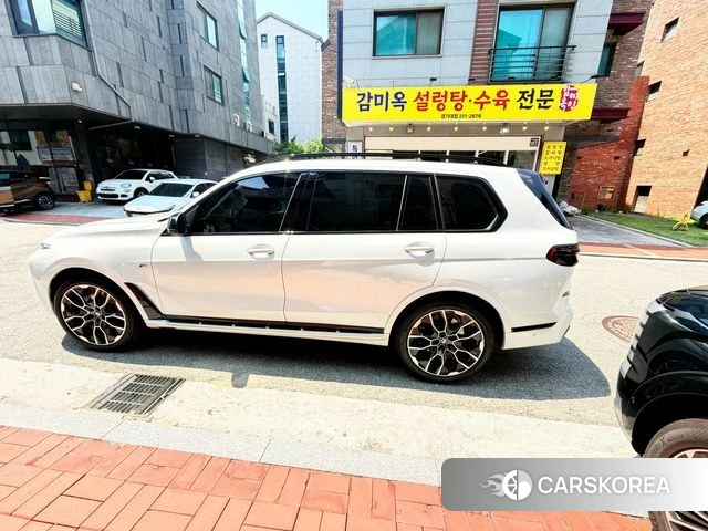 BMW X7 (G07) 2025 Белый из Кореи, фото 6