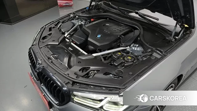 BMW 5 Series (G30) id 3712040 из Кореи 16