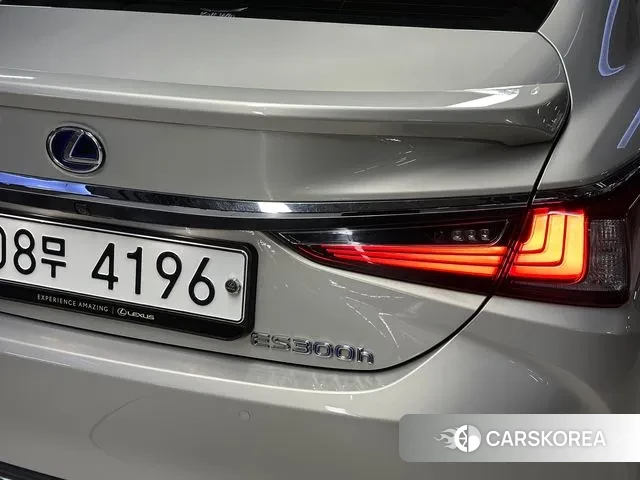 Lexus ES300h 7th generation id 3041497 из Кореи 15