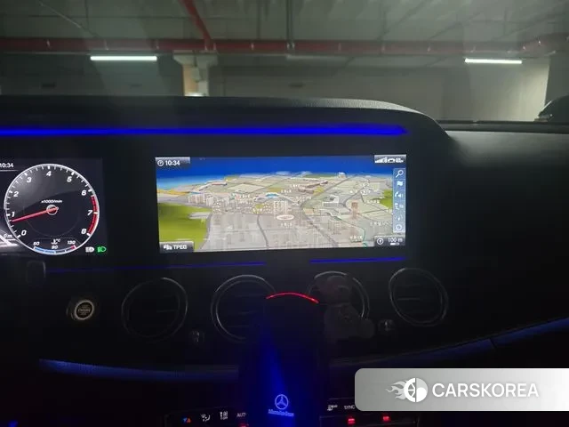 Mercedes-Benz E-Class W213 2018 Серебряный из Кореи, фото 6