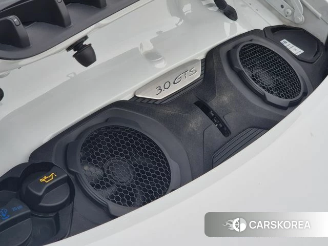 Porsche 911(992) id 4343876 из Кореи 14