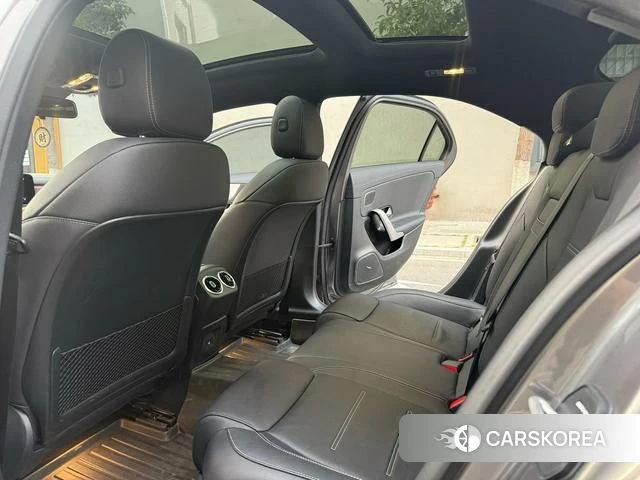 Mercedes-Benz Class A AMG 2024 Красный из Китая, фото 6