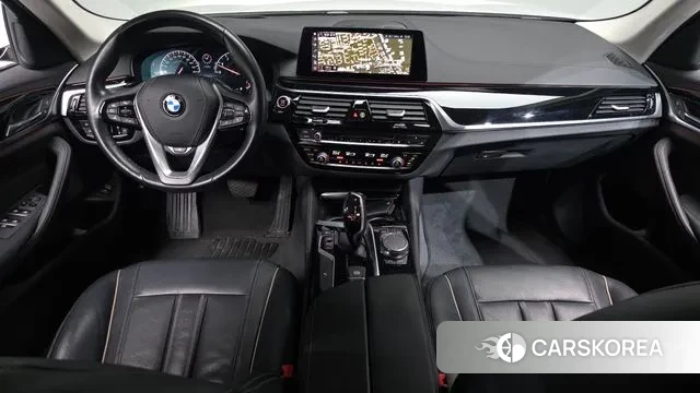 BMW 5 Series (G30) id 3736813 из Кореи 16