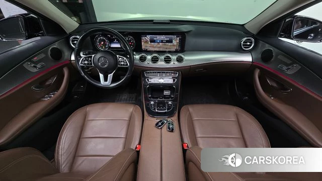 Mercedes-Benz E-Class W213 id 4907322 из Кореи 26