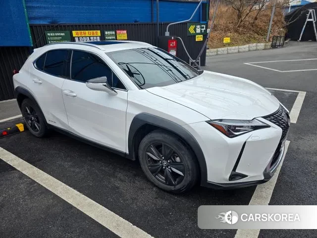 Lexus UX250h id 3514038 из Кореи 9