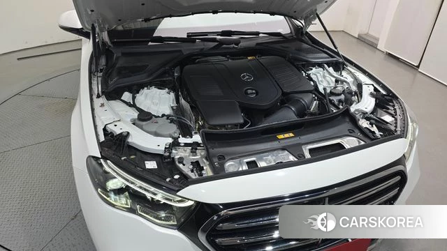 Mercedes-Benz E-Class W214 id 4630444 из Кореи 25