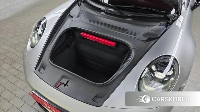 Porsche 911(992) id 4700860 из Кореи 28