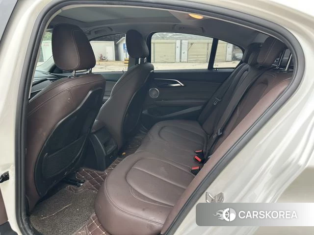 BMW 1 series id 4275869 из Китая 10