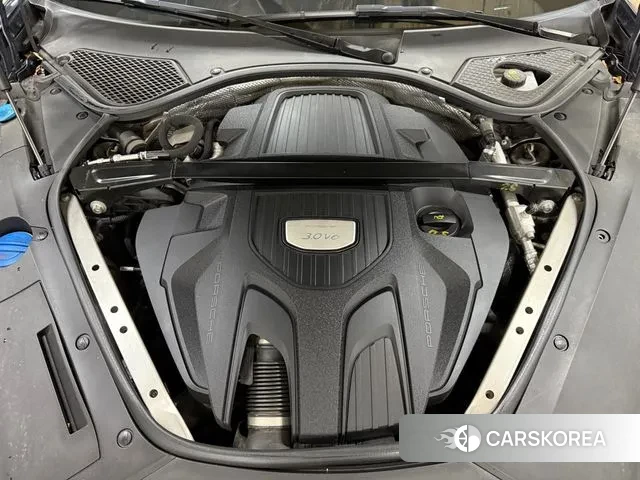 Porsche Panamera (971) id 3220970 из Кореи 16