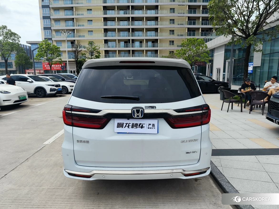 Honda Elysion 2023 Белый из Китая, фото 6