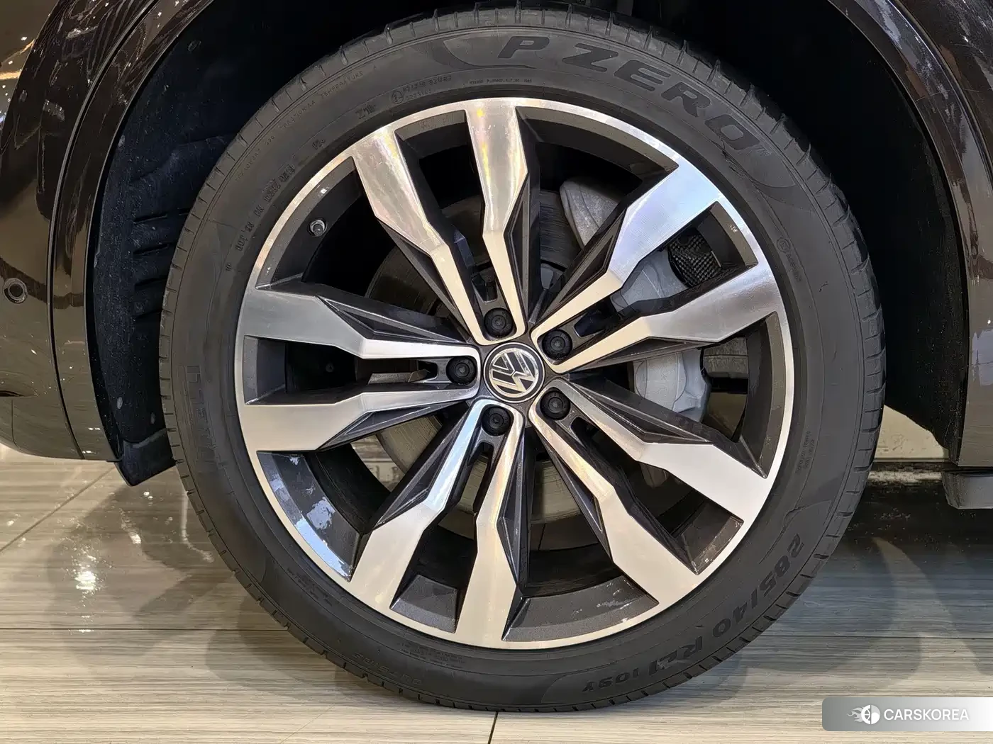 Volkswagen Touareg id 4547632 из Китая 23