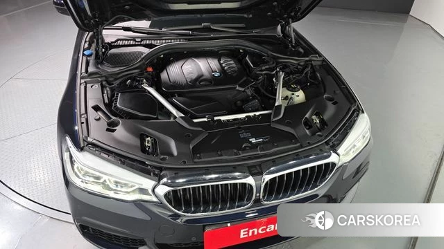 BMW 5 Series (G30) id 4339771 из Кореи 16