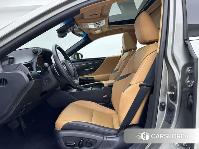Lexus ES id 4271056 из Китая 27