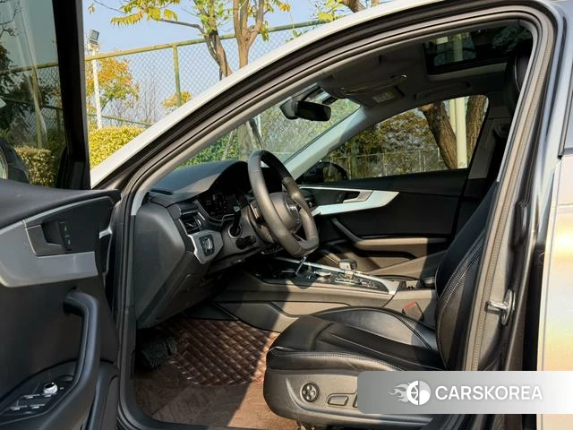 Audi A4L id 3889942 из Китая 8